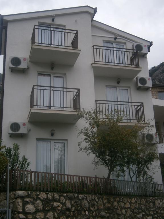 Guest House & Restaurant Adriatic Klek Bagian luar foto
