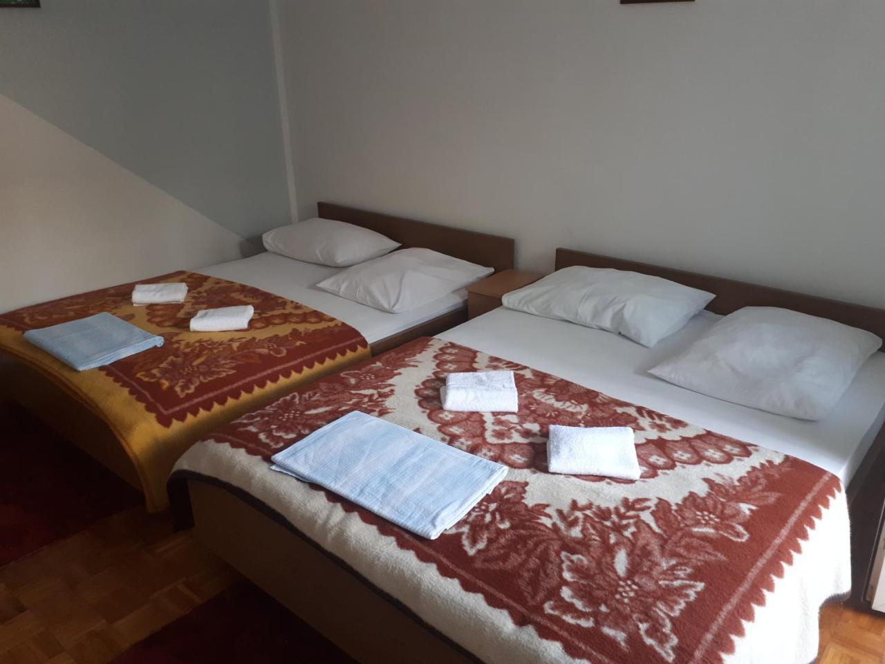 Guest House & Restaurant Adriatic Klek Bagian luar foto